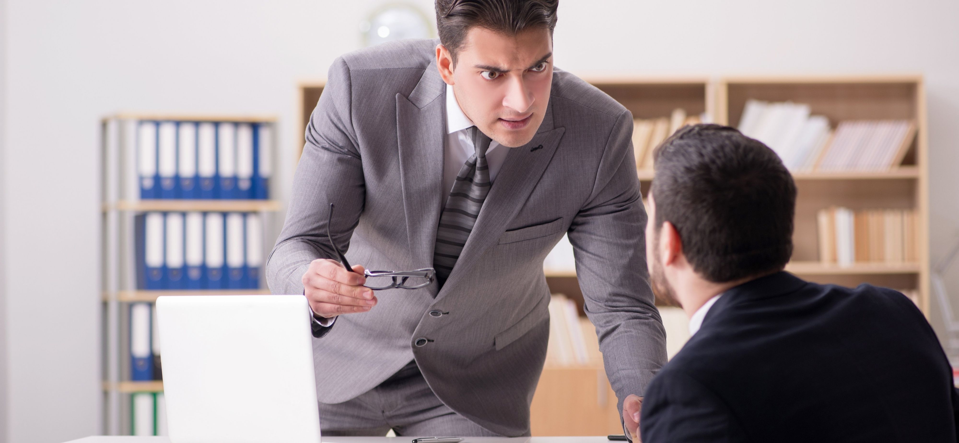 6 Tell-Tale Bullying Signs in Your Boss In the Workplace | Employment ...